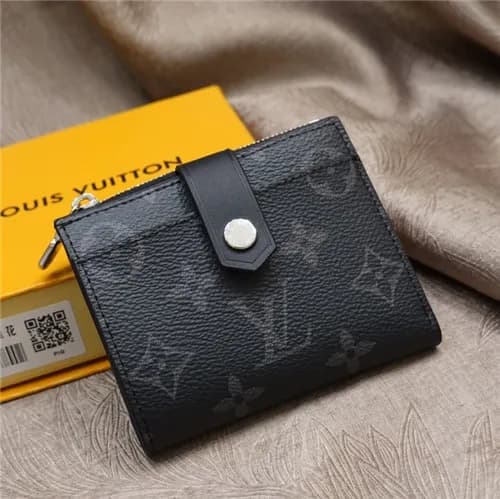 Louis Vuitton 2021 Men's Leather Wallet,11cm,M… - 1