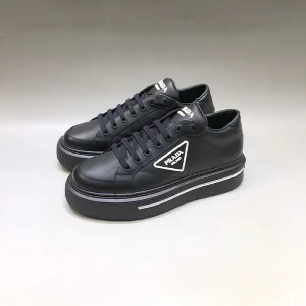프라다 남성 클래식 블랙 스니커즈 - Mens Black Sneakers - pra0273… - 1