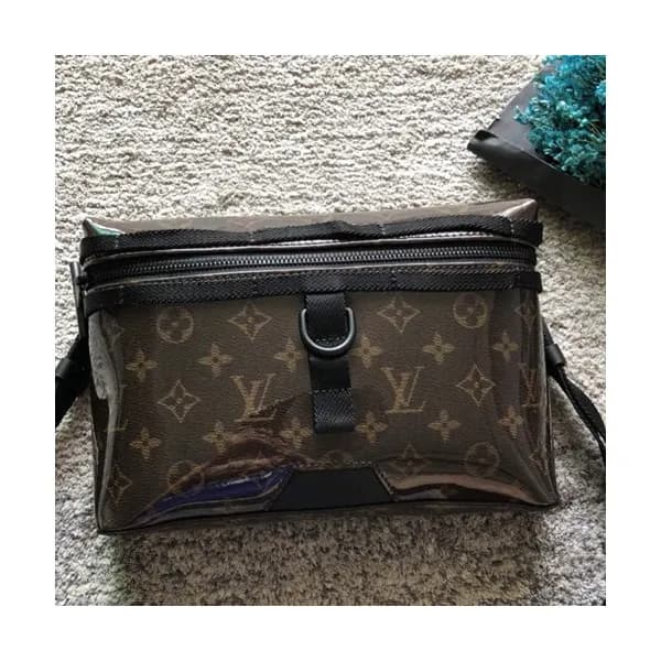 Louis Vuitton 2018 Monogram Messenger Shoulder Bag… - 1