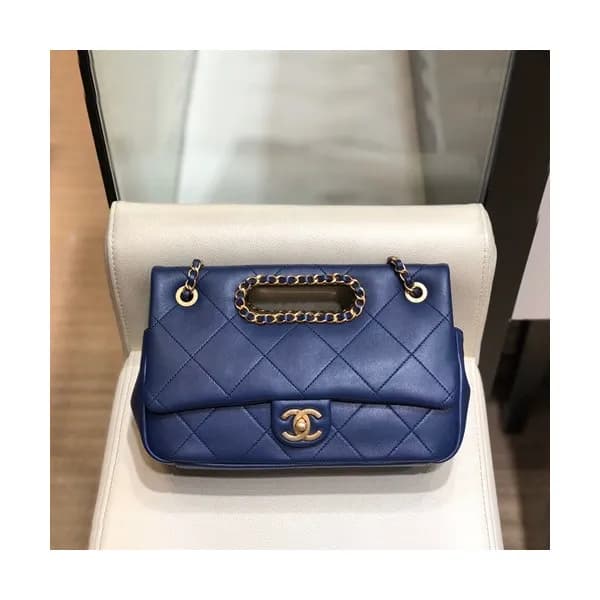 Chanel 2020 Leather Chain Shoulder Cross Bag,26CM … - 1