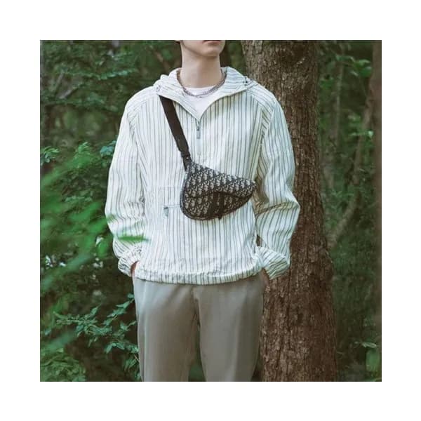 디올 남성 오블리크 네이비 새들백 - Mens Navy Saddle Bag - dio020… - 1