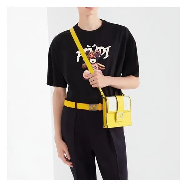 펜디 남성 블랙 크루넥 반팔티 - Fendi Mens Black Short sleeved … - 1