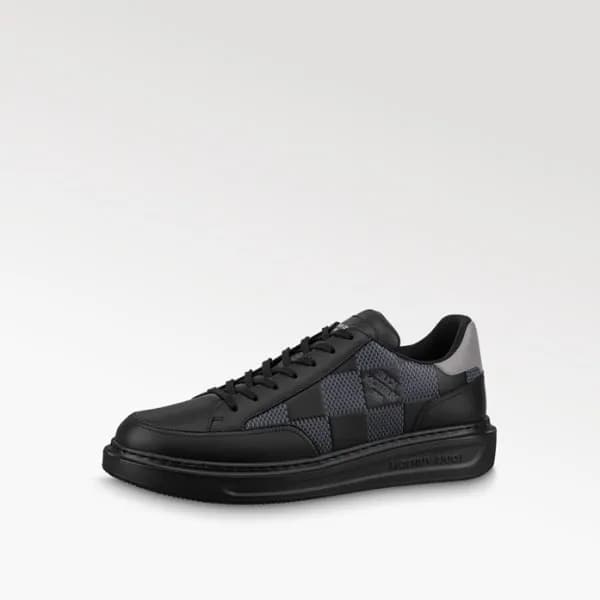 루이비통 남성 블랙 스니커즈 - Louis vuitton Mens Black Sneaker… - 1