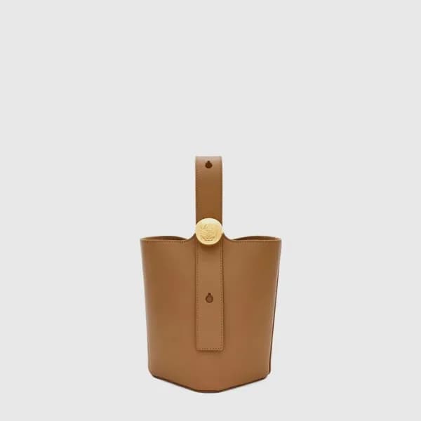 로에베 여성 미니 페블 버킷 백 - Loewe Womens Mini Pebble Bucke… - 1