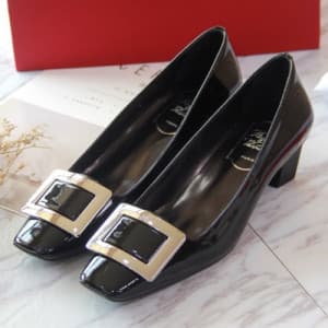 Roger Vivier 2019 Ladies Belle Patent-leather Cour… - 1