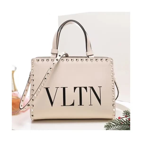 Valentino 2019 Leather Garavani Rockstud Tote Shou… - 1