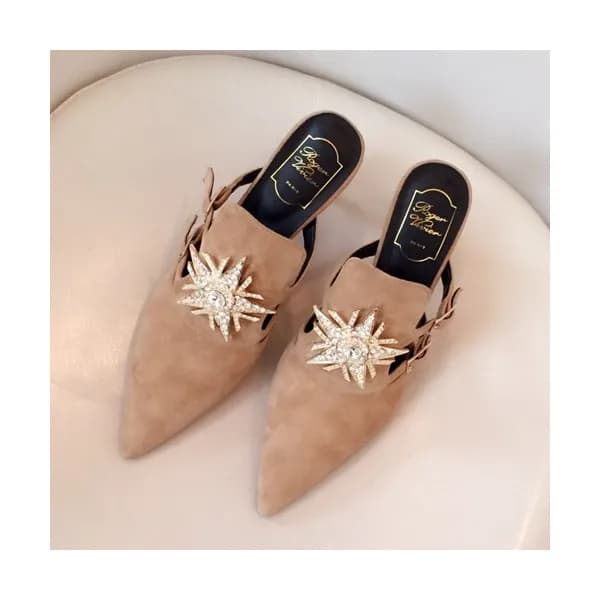 Roger Vivier 2019 Ladies Leather Middle-heel Slipp… - 1