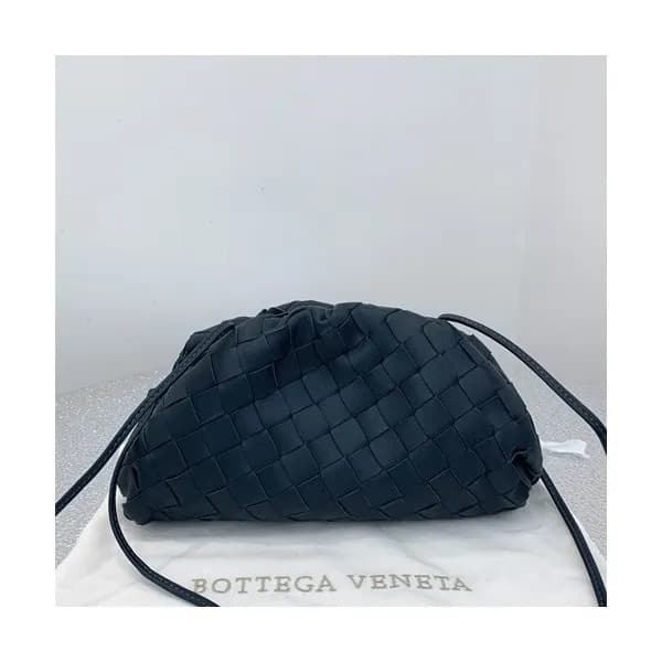 Bottega Veneta 2019 The Pouch Bag / Shoulder Bag,2… - 1