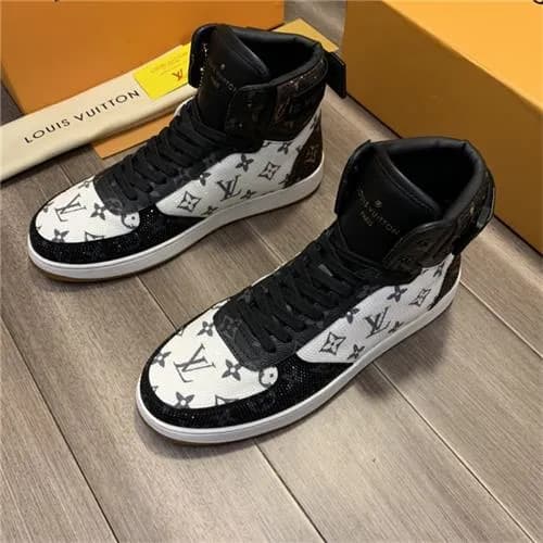 Louis Vuitton 2020 Men's Leather Sneakers - 루이… - 1