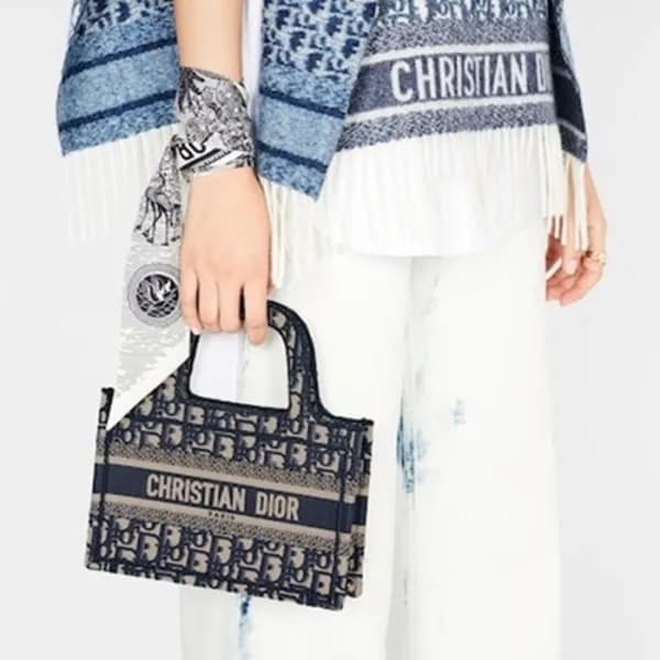 디올 여성 네이비 미니 북토트 - Dior Womens Mini Book Tote - di… - 1