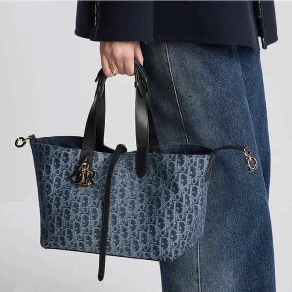 디올 여성 데님 뚜주흐 백 M2821 - Dior Womens Book D.Toujours… - 1