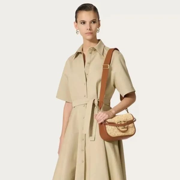 발렌티노 여성 브이로고 시그니처 숄더백 - Valentino Womens Vlogo Sig… - 1