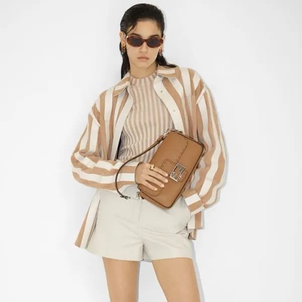 펜디 여성 FF 바게트 백 - Fendi Womens FF Baguette Bag - fe… - 1