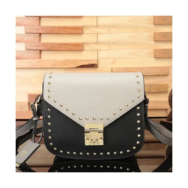 MCM 2019 Leather Shoulder Bag,21cm - 엠씨엠 2019 여성용 … - 1
