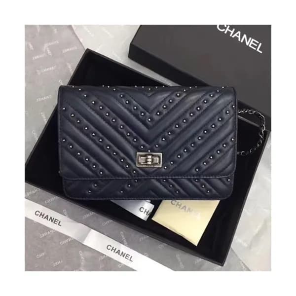 Chanel 2019 WOC Chain Cross Bag,19CM - 샤넬 2019 WOC… - 1