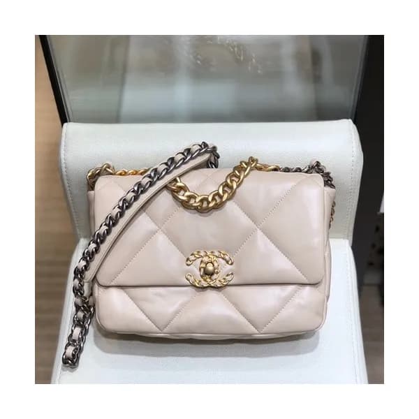 Chanel 2019 Leather Shoulder Bag ,26CM - 샤넬 2019 여… - 1
