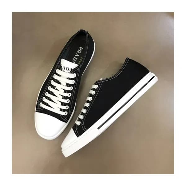 프라다 남성 클래식 블랙 스니커즈 - Mens Black Sneakers - pra0272… - 1