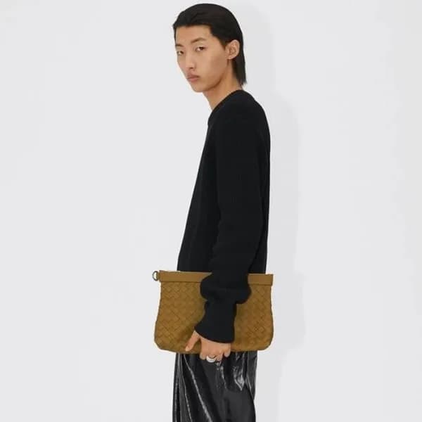 보테가베네타 남성 카멜 클러치 - Bottega Veneta Mens Camel Clutc… - 1