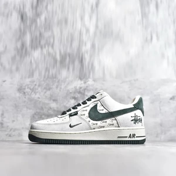 Nike Air Force1 남/녀 로우 스니커즈 - Nike Air Force1 Font… - 1