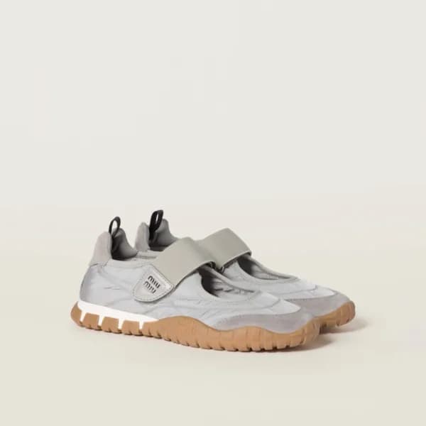 미우미우 여성 타이어 테크니컬 패브릭 스웨이드 발레리나 - Miumiu Womens Tyr… - 1