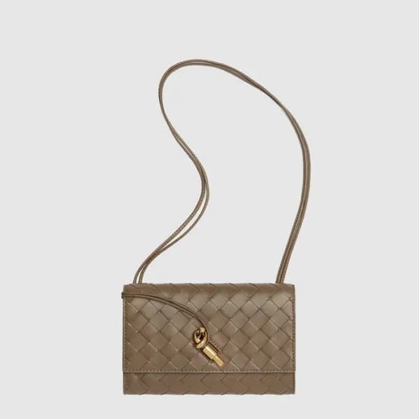보테가 베네타 여성 안디아모 파우치 - Bottega veneta Womens Andiam… - 1