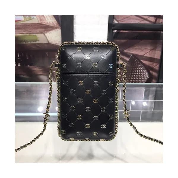 Chanel 2019 Leather Chain Shoulder Bag / Phone Bag…