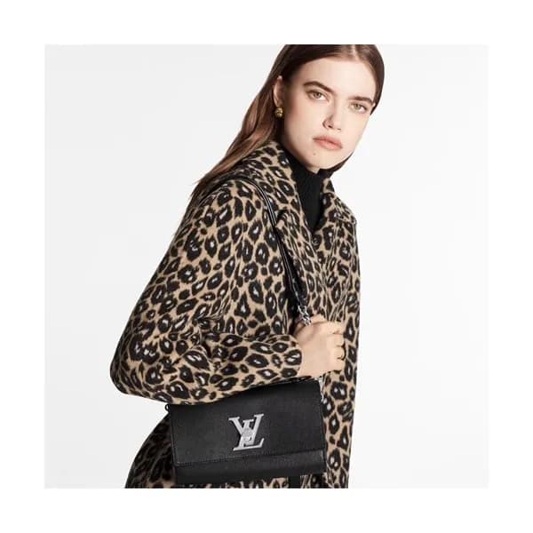 Louis Vuitton 2020 Lockme Clutch Tote Shoulder Bag… - 1