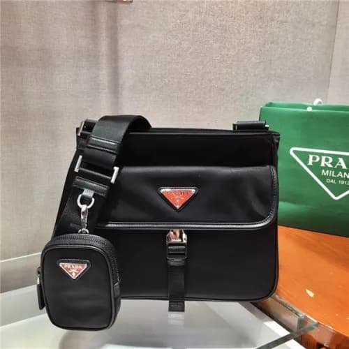 [프라다] Prada 2020 Men's Nylon Shoulder Bag,20cm… - 1