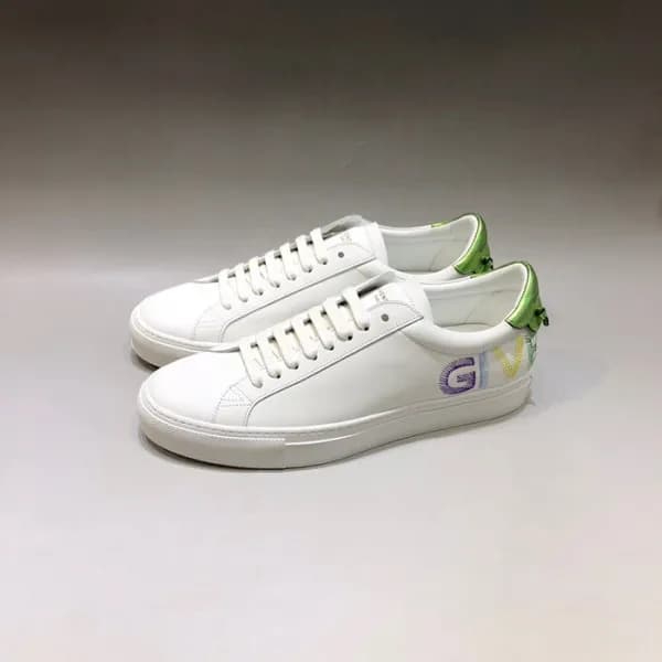 지방시 남/녀 클래식 화이트 스니커즈 - Unisex White Sneakers - giv… - 1