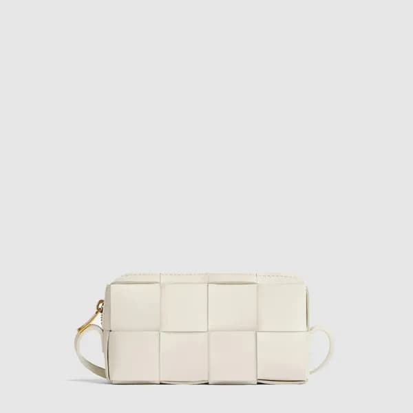 보테가 베네타 여성 카세트 미니 크로스바디 백 - Bottega veneta Womens … - 1