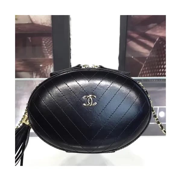 Chanel 2019 Leather Chain Shoulder Cross Bag ,18C… - 1