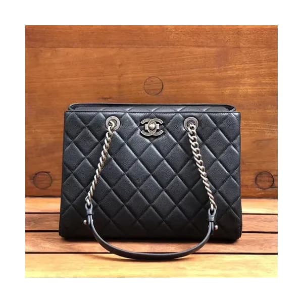 Chanel 2019 Leather Chain Tote Shoulder Bag ,31CM … - 1