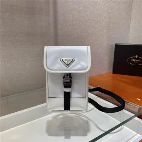 [프라다] Prada 2020 Men's Nylon Phone Bag,12cm - … - 1