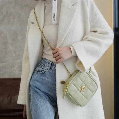 Chanel 2020 Women's Leather Shoulder Bag,20cm … - 1
