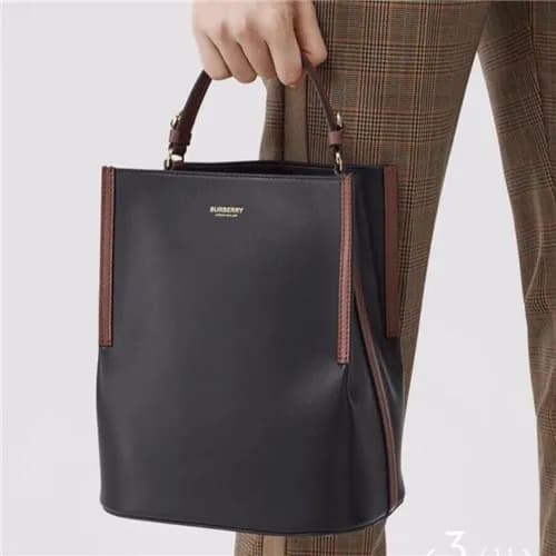 [버버리]Burbrry 2021 's Leather Cross Bag,21cm - … - 1