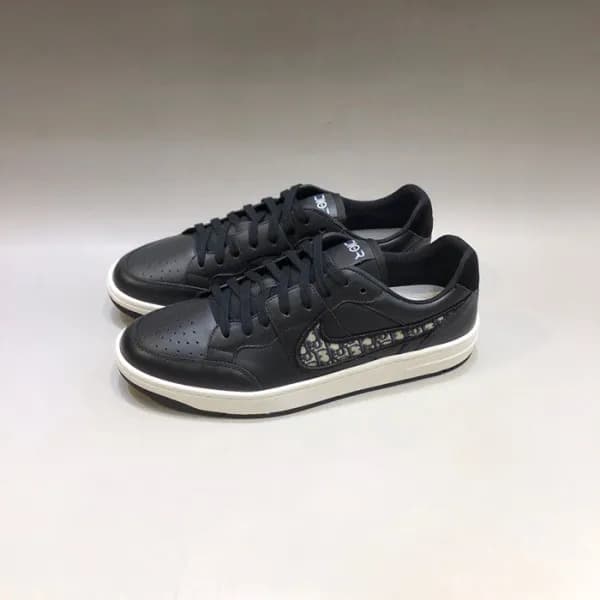 디올 남성 시그니처 블랙 스니커즈 - Mens Black Sneakers - dio0195… - 1