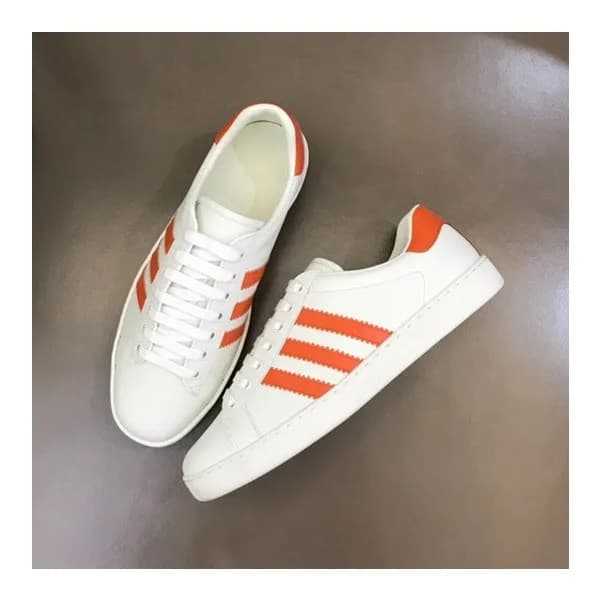 구찌 남/녀 화이트 스니커즈 - Gucci Unisex White Sneakers- gu5… - 1