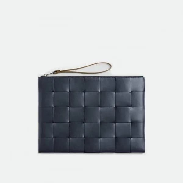 보테가베네타 남성 네이비 클러치 - Bottega Veneta Mens Intreccio … - 1
