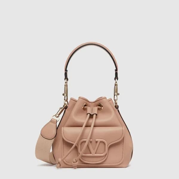 발렌티노 여성 로코 가죽 버킷백 - Valentino Womens Rocco Leather… - 1
