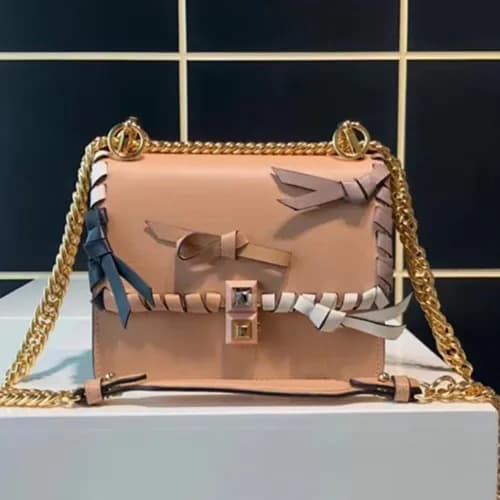 Fendi Kan I Piccola Chain Shoulder Bag ,19CM - 펜디 … - 1