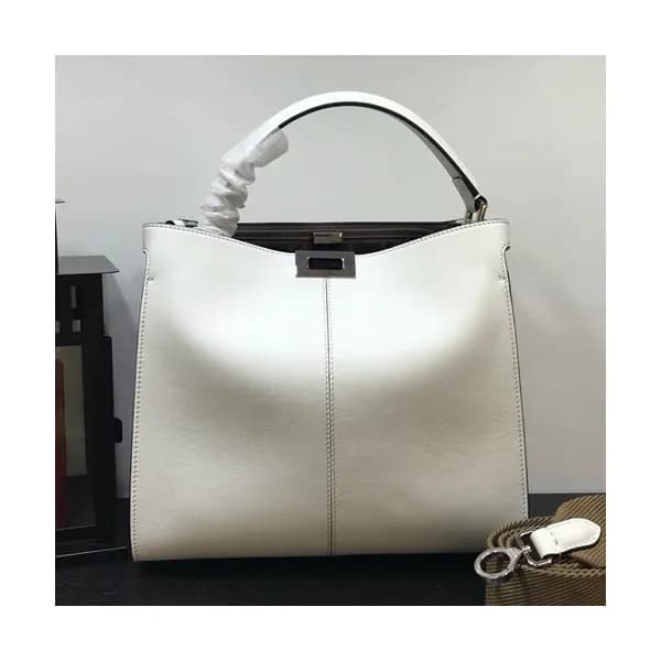 Fendi 2019 Leather Tote Bag ,30CM - 펜디 2019 레더 여성용… - 1