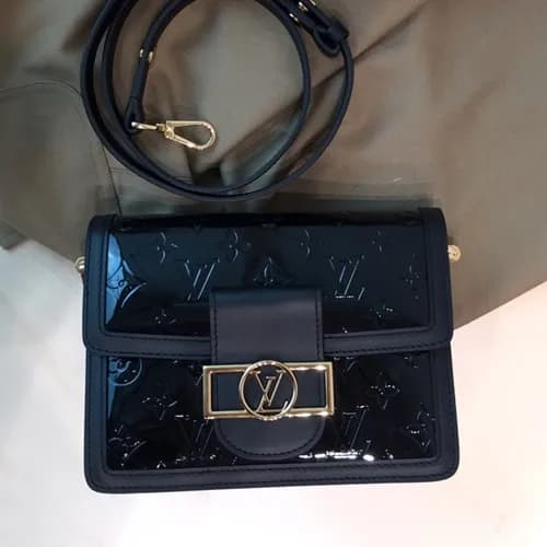 Louis Vuitton 2019 Dauphine Shoulder Bag,20cm - 루이… - 1