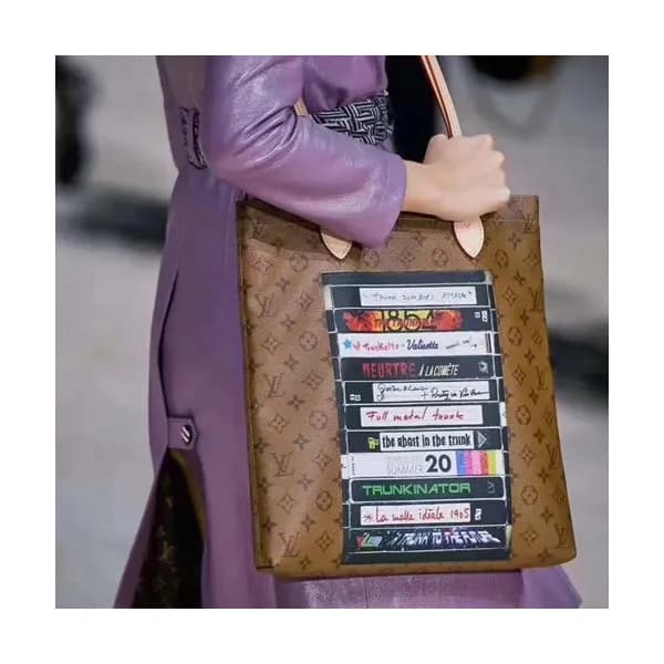 Louis Vuitton 2019 Monogram Tote Shoulder Bag,38cm… - 1