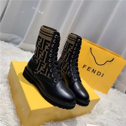 Fendi 2020 Women's Leatehr Ankle Boots - 펜디 20… - 1