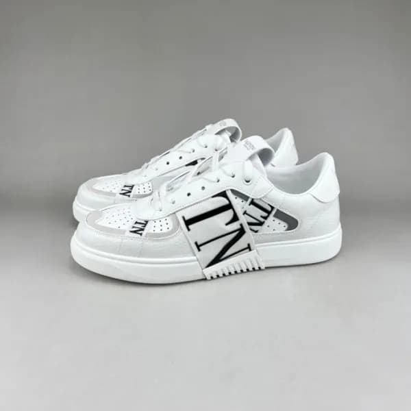 발렌티노 남/녀 Logo 화이트 스니커즈 - Unisex White Sneakers - v… - 1