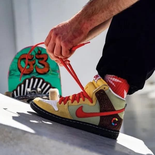 나이키 남/녀 옐로우 하이탑 스니커즈 - Nike SB Dunk High Unisex Sn… - 1