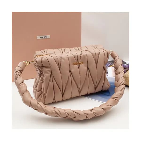 MiuMiu 2019 Matelasse Tote Shoulder Bag,27cm - 미우미… - 1