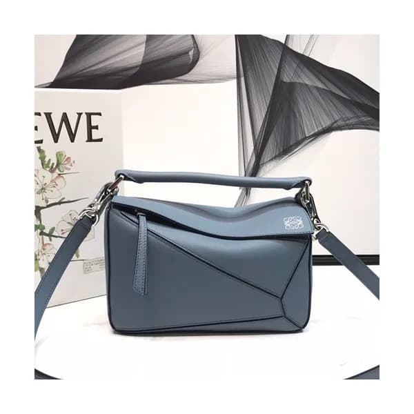 Loewe 2019 Puzzle Small Shoulder Bag, 24CM - 로에베 2… - 1