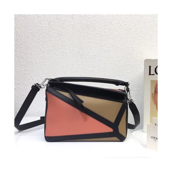 Loewe 2019 Puzzle Small Shoulder Bag, 24CM - 로에베 2… - 1