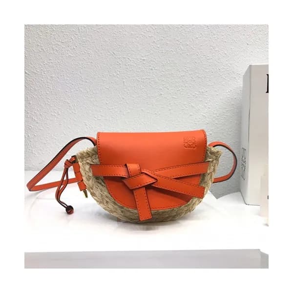 Loewe 2019 Gate Mini Shoulder Bag, 15CM - 로에베 2019… - 1